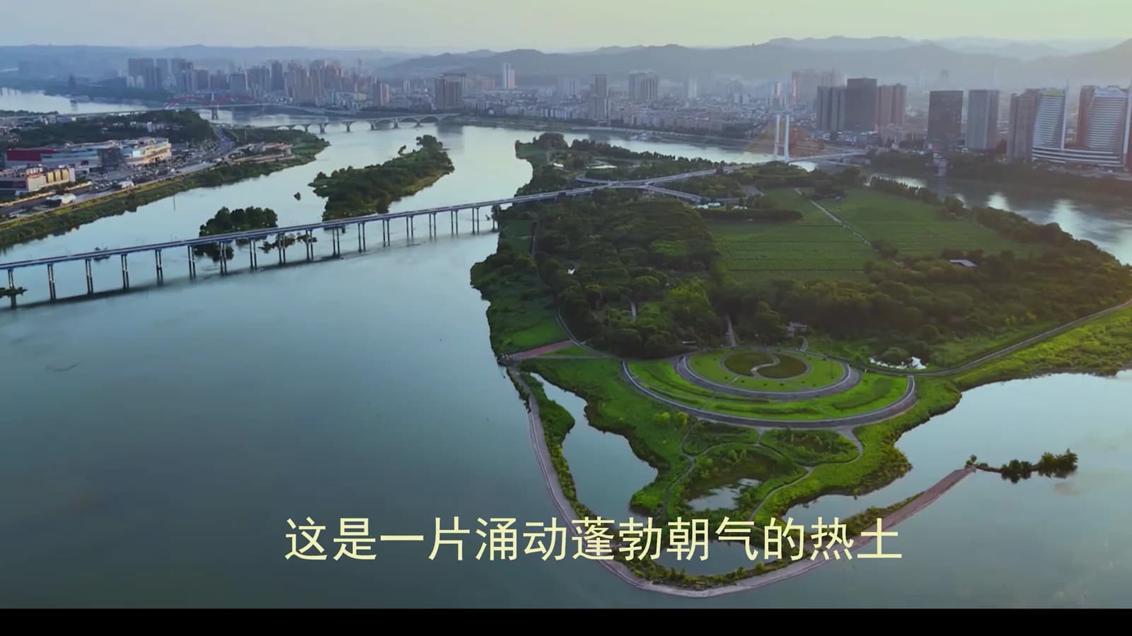 高校大型晚会视频